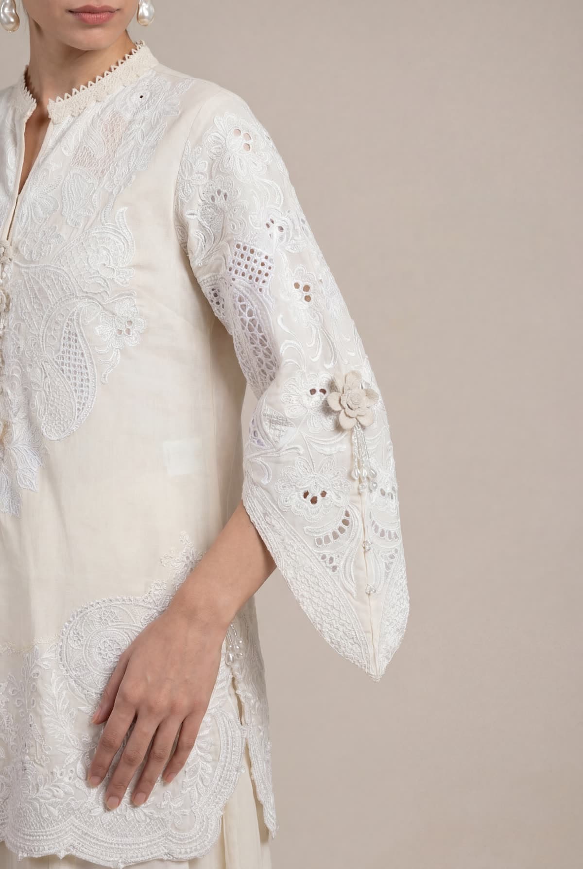 Khaadi · White visual 4